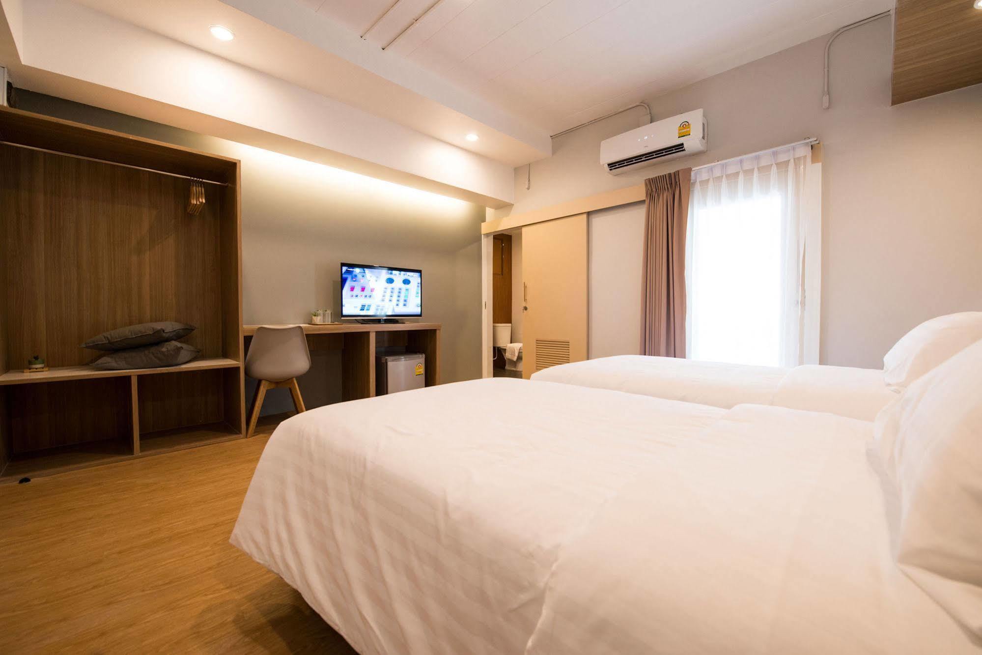 Shade House - Bitec Bangna Hotel Bangkok Exterior photo